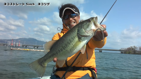 三宅貴浩プロが琵琶湖でのベイトフィネスの必要性を解説！！